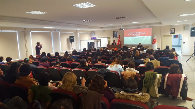 &lsquo;LGBTİ&rsquo;lere yönelik ayrımcılık, sosyal hizmetlerin meselesidir&rsquo; Kaos GL - LGBTİ+ Haber Portalı